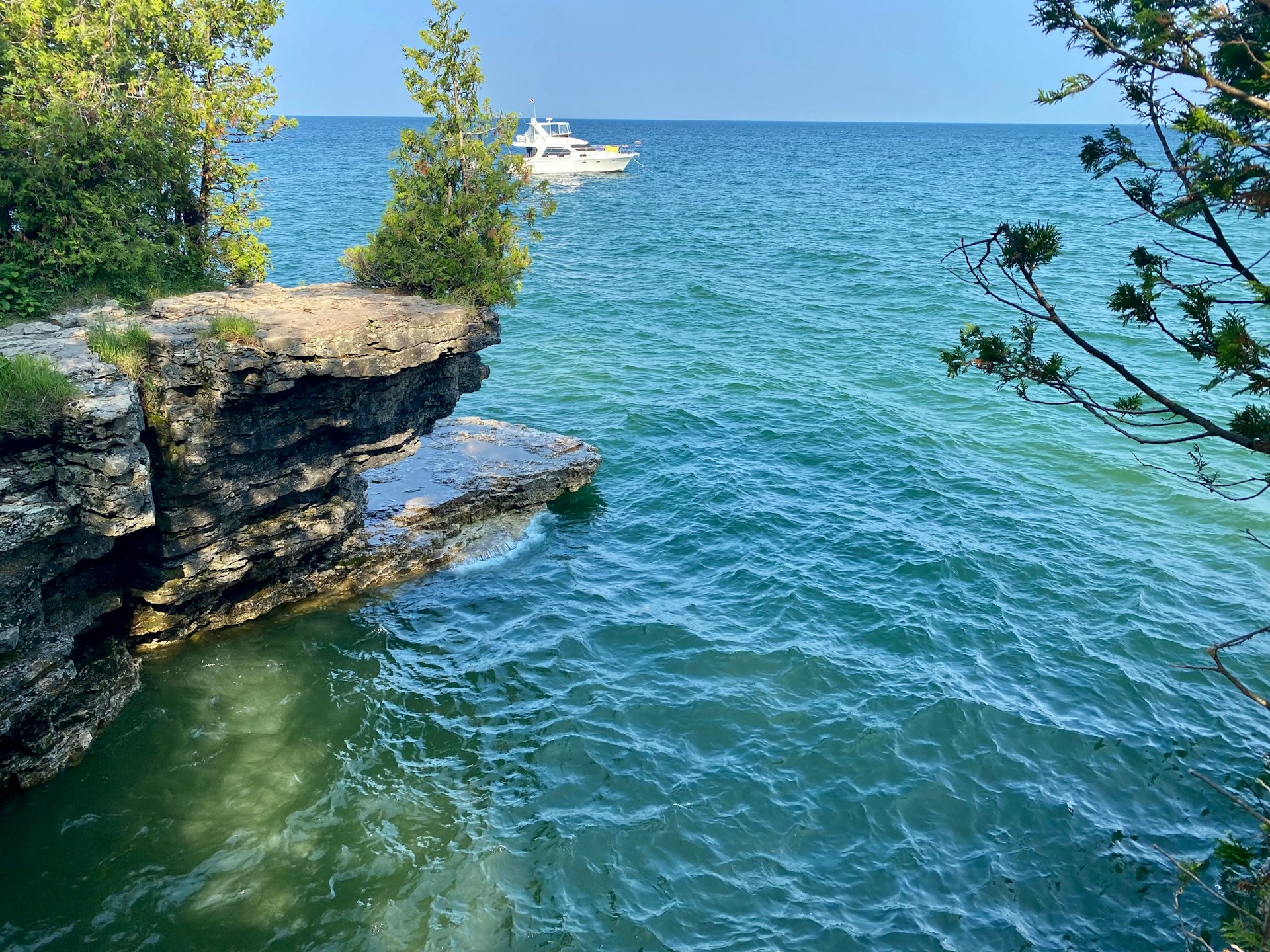 Blue green waters of Sturgeon Bay, Wisconsin